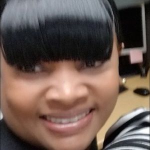 Meet your Posher, Walda